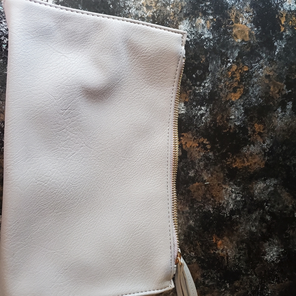 Light gray clutch bag